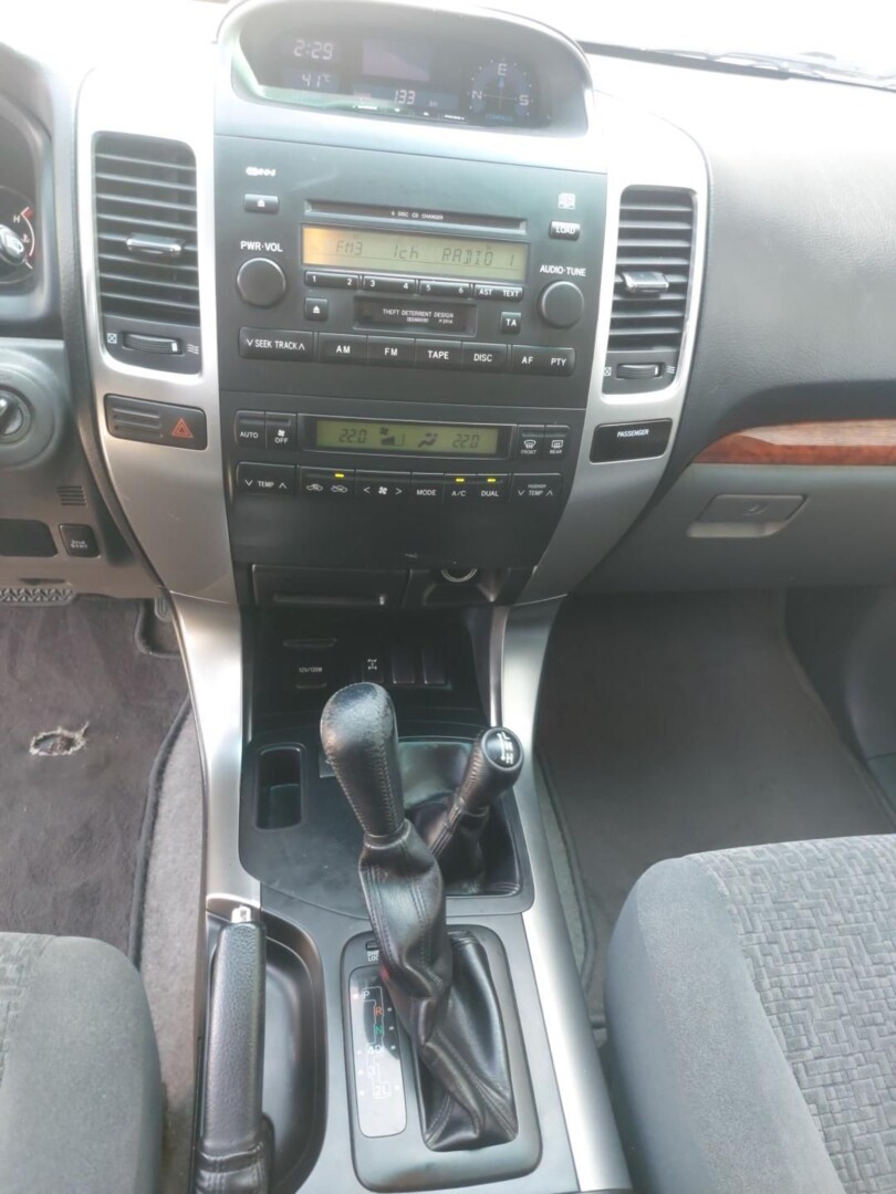 Toyota Land Cruiser