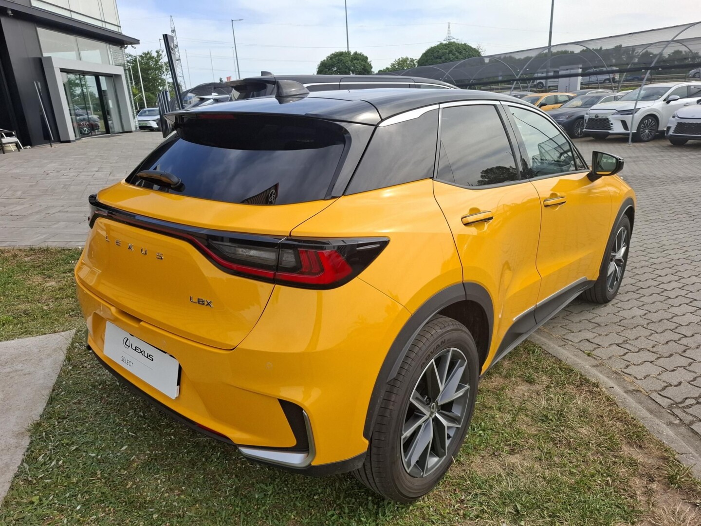 Lexus LBX