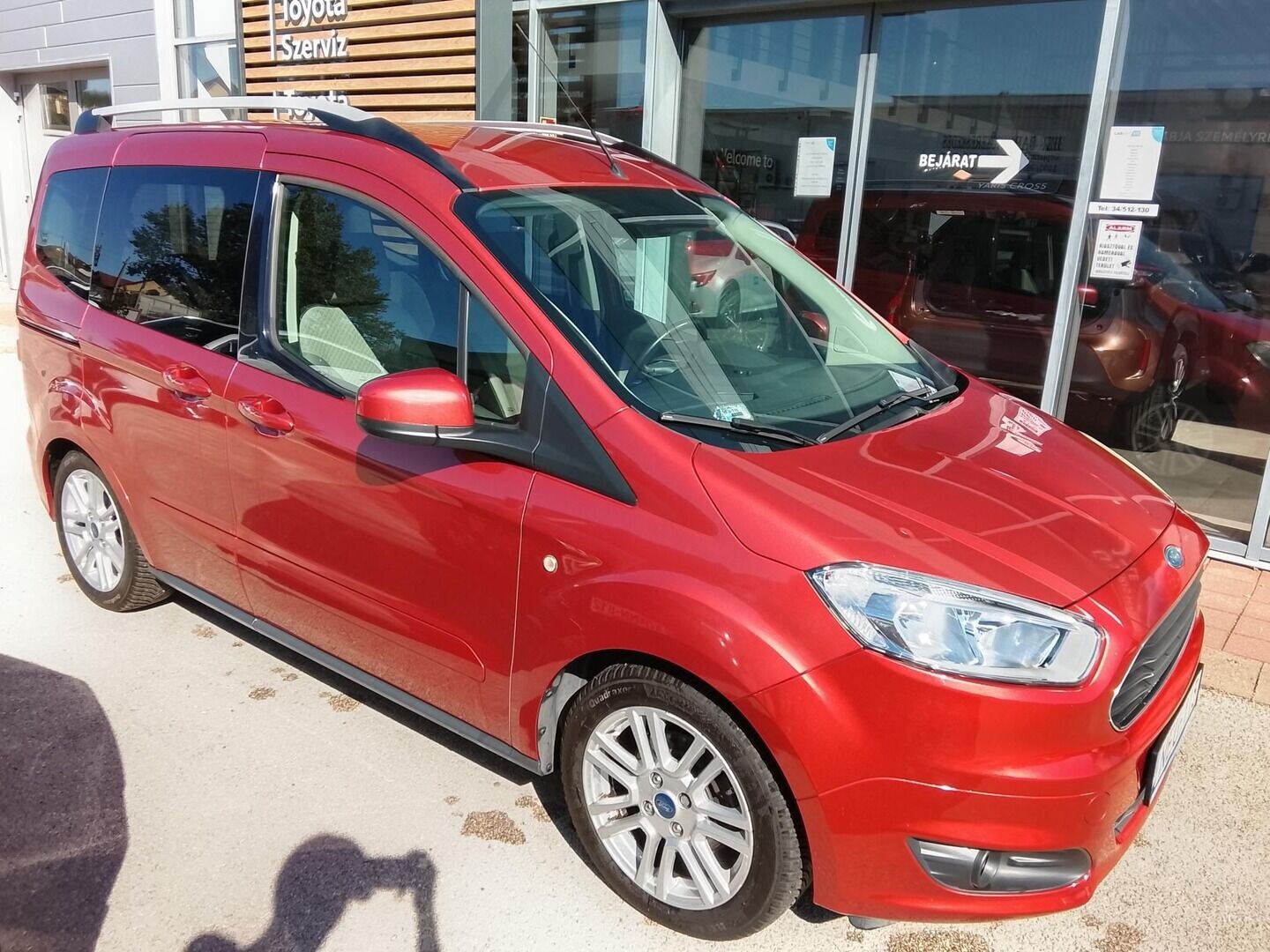 Ford Transit Courier
