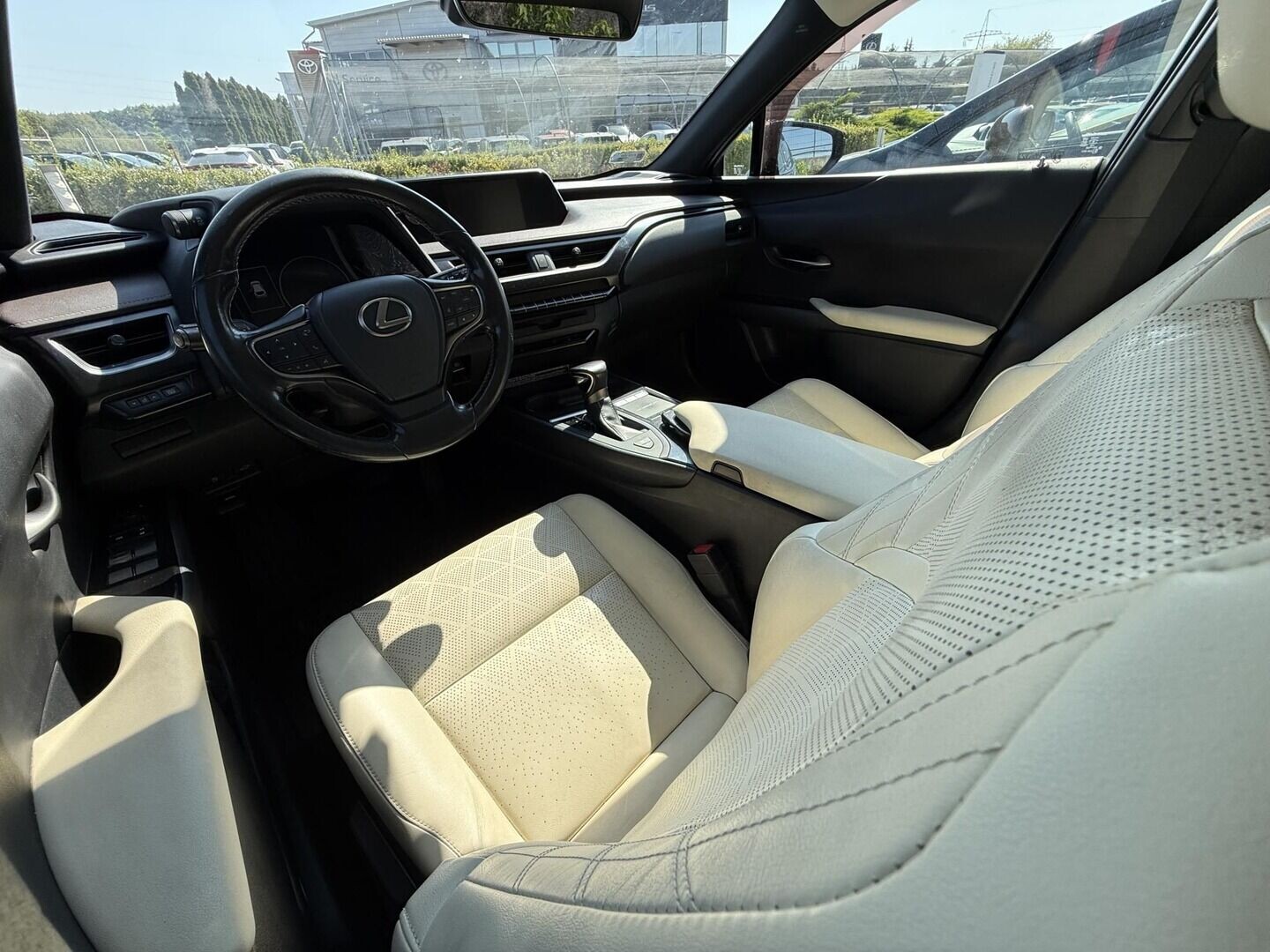 Lexus UX