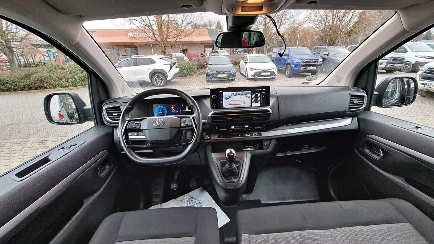 Toyota PROACE