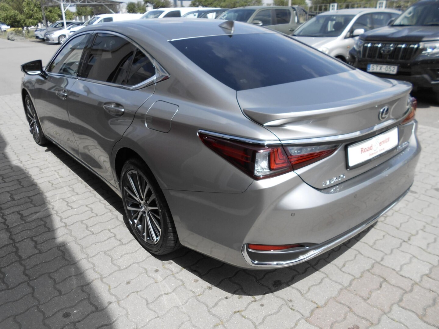 Lexus ES