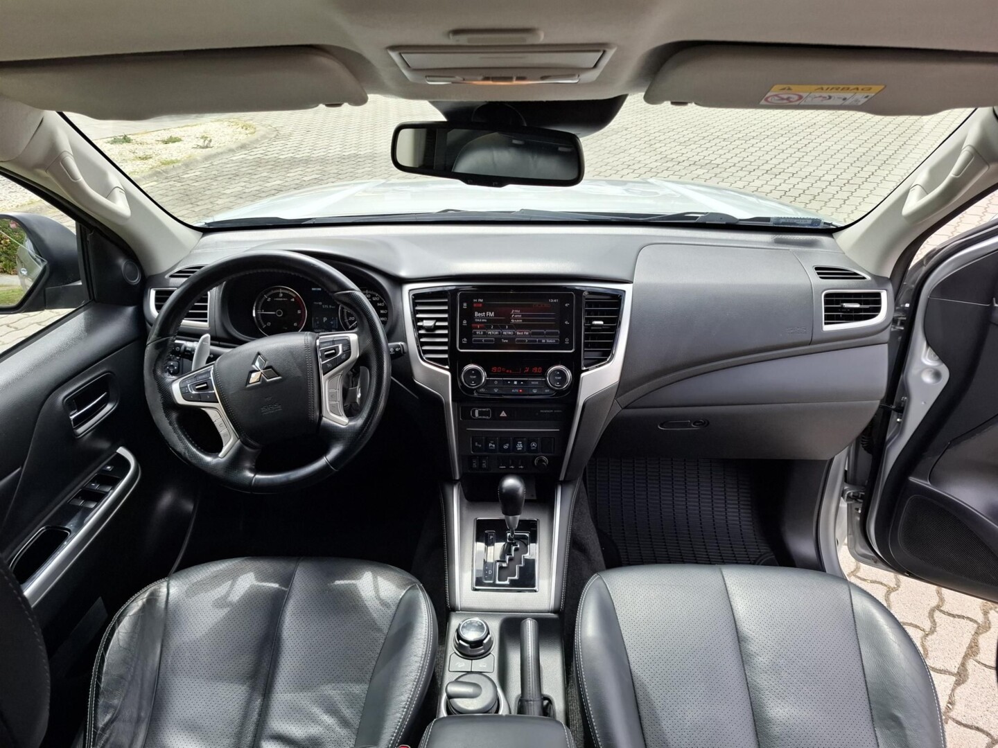 Mitsubishi L200