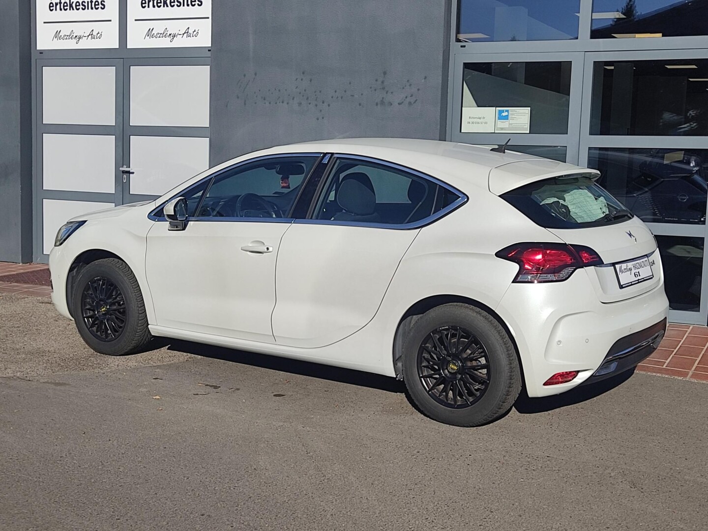 DS Automobiles DS 4