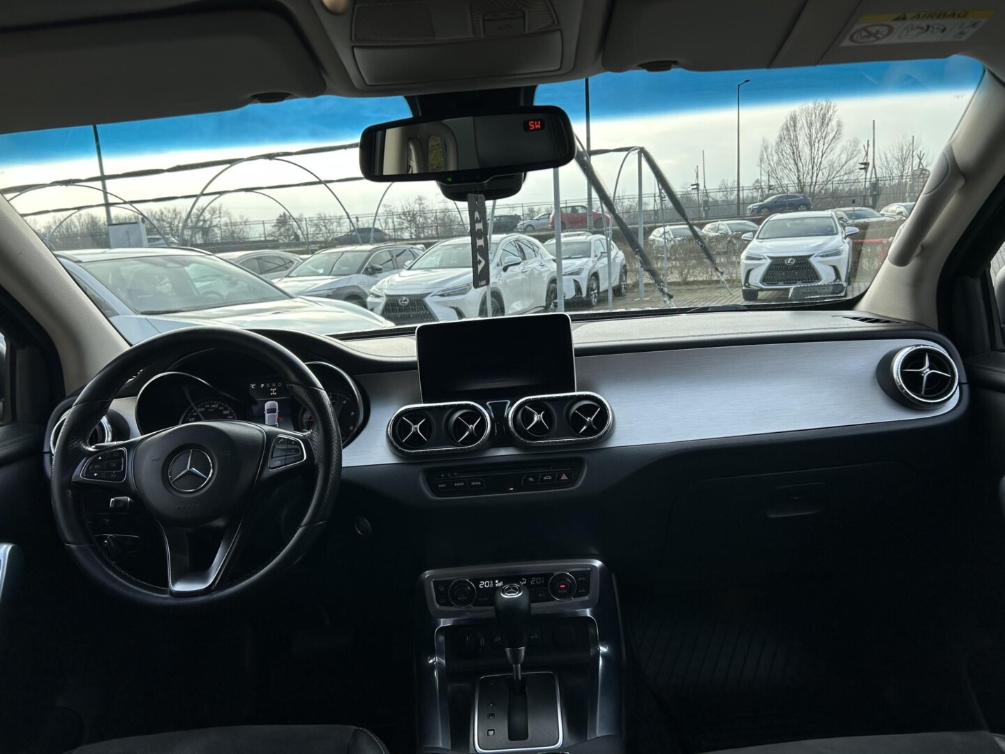 Mercedes-Benz Osztály X