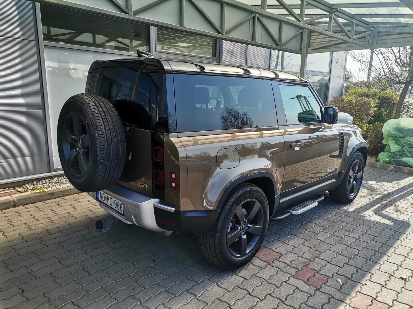 Land Rover Defender