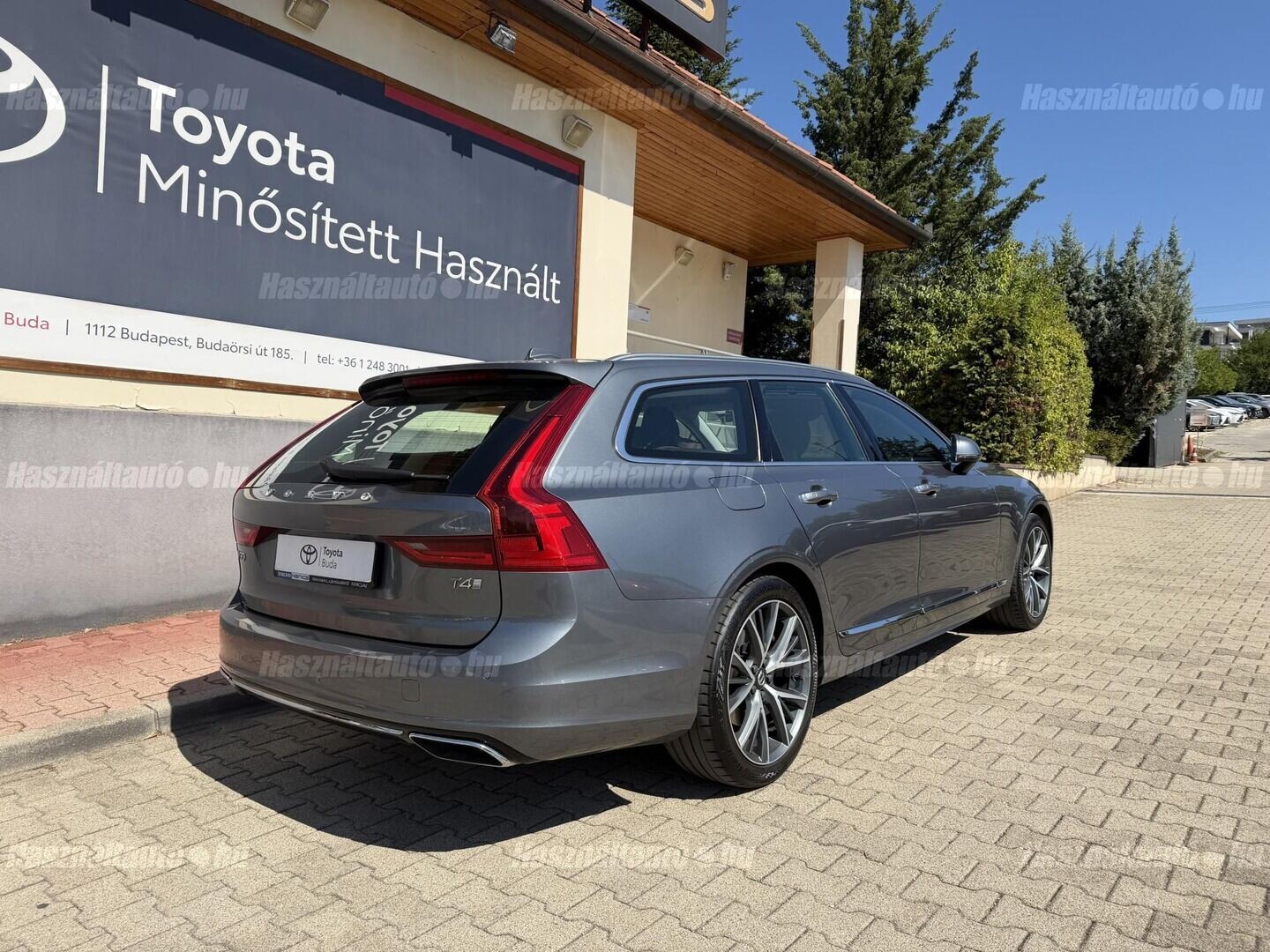 Volvo V90