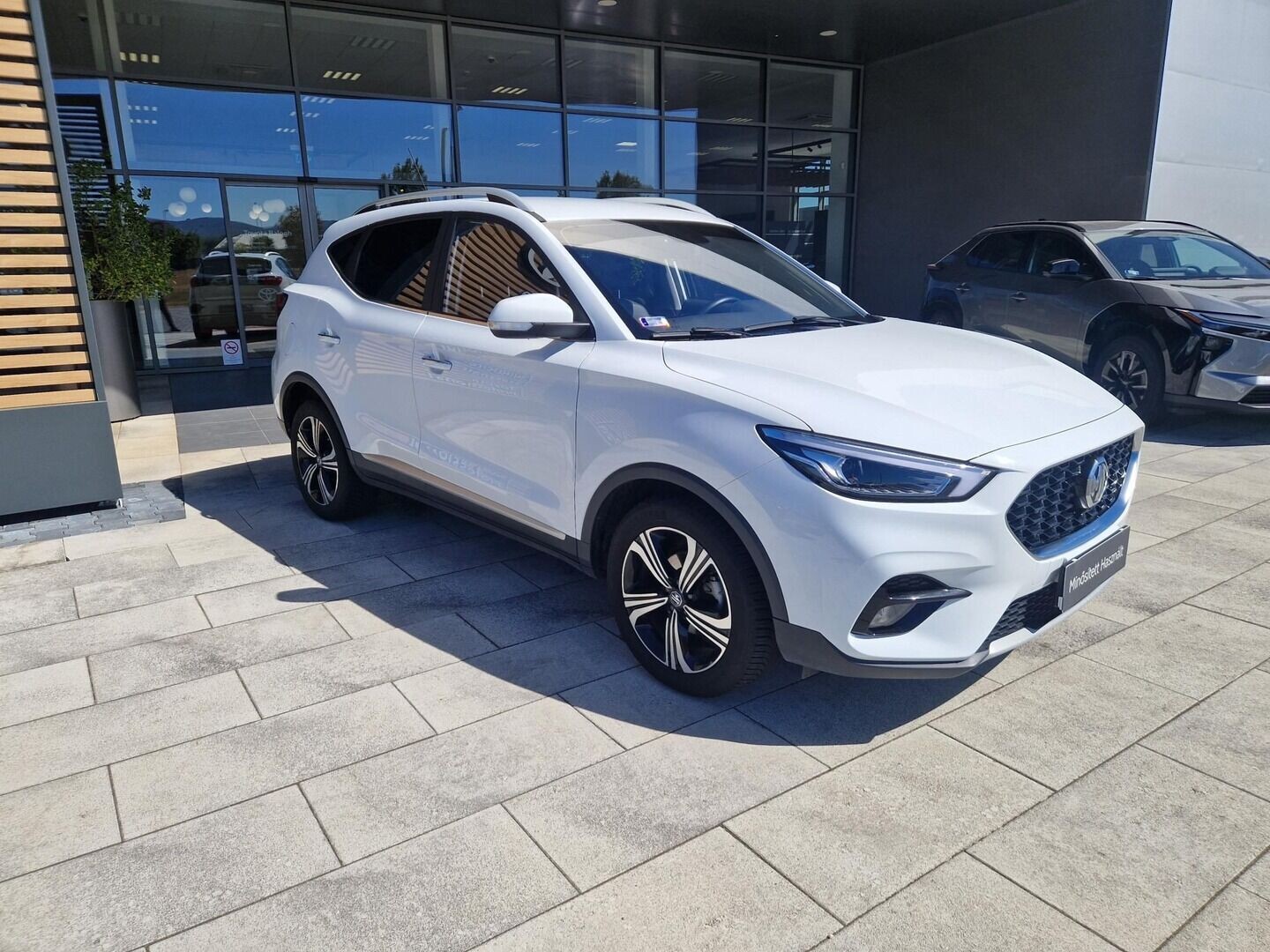 MG ZS