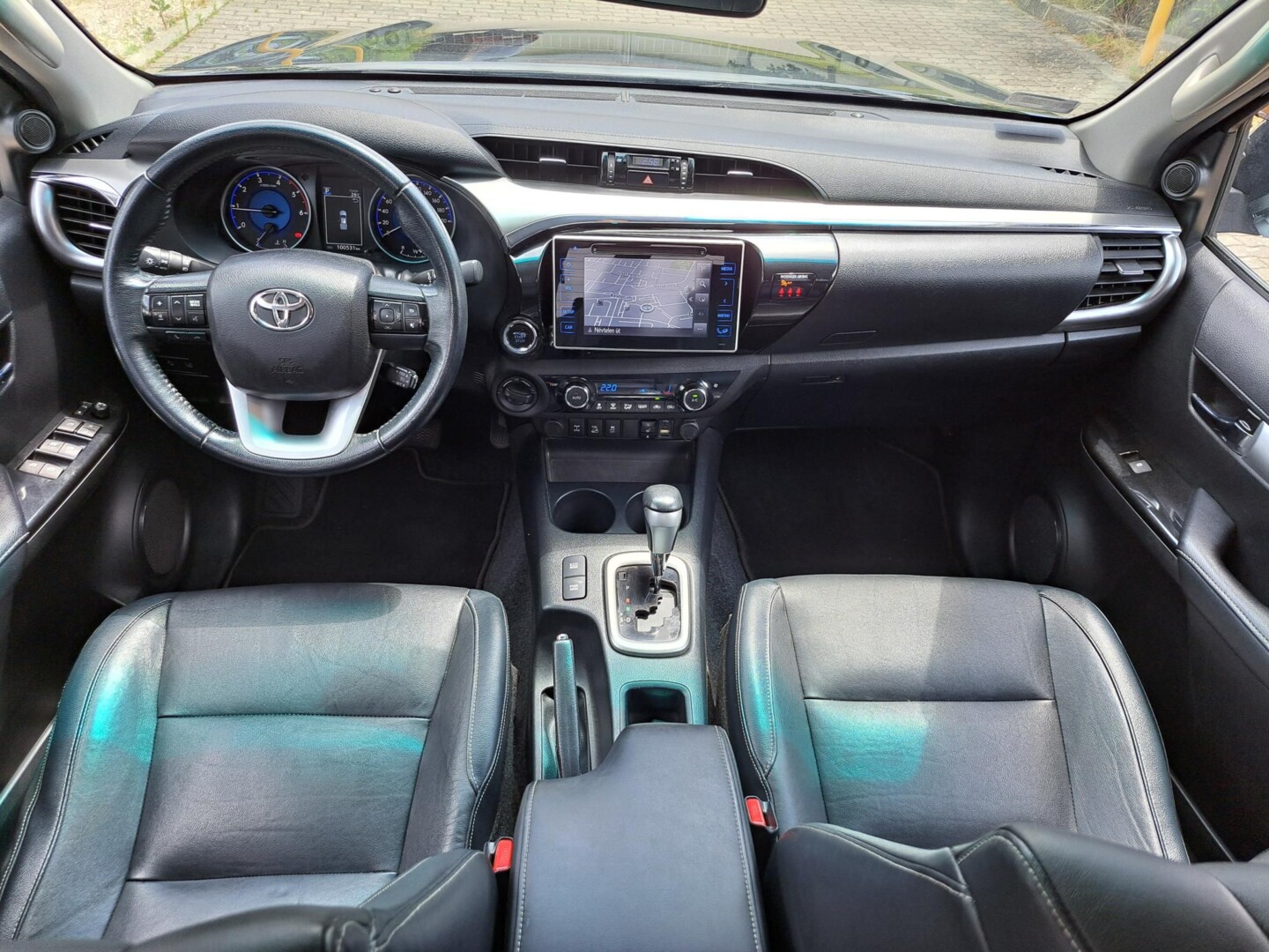 Toyota Hilux