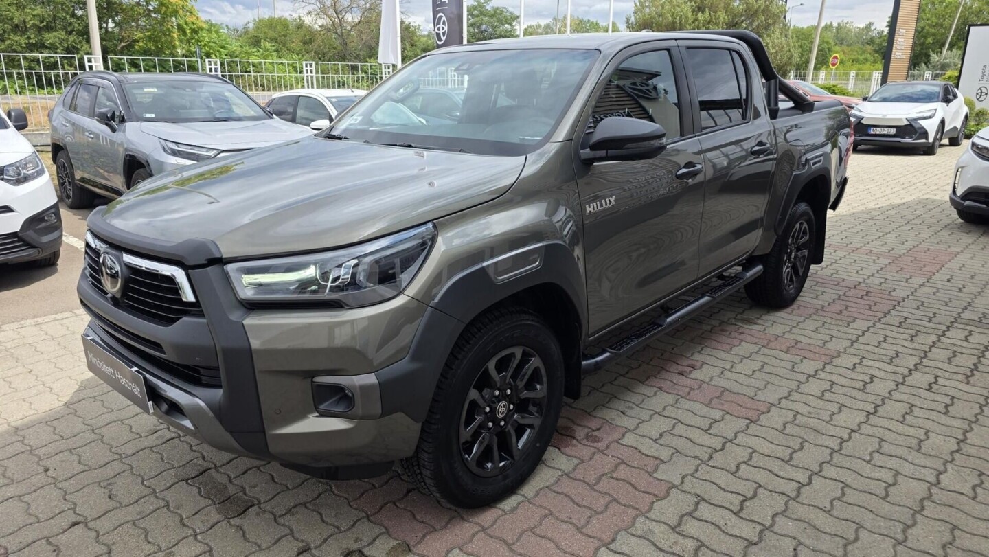 Toyota Hilux
