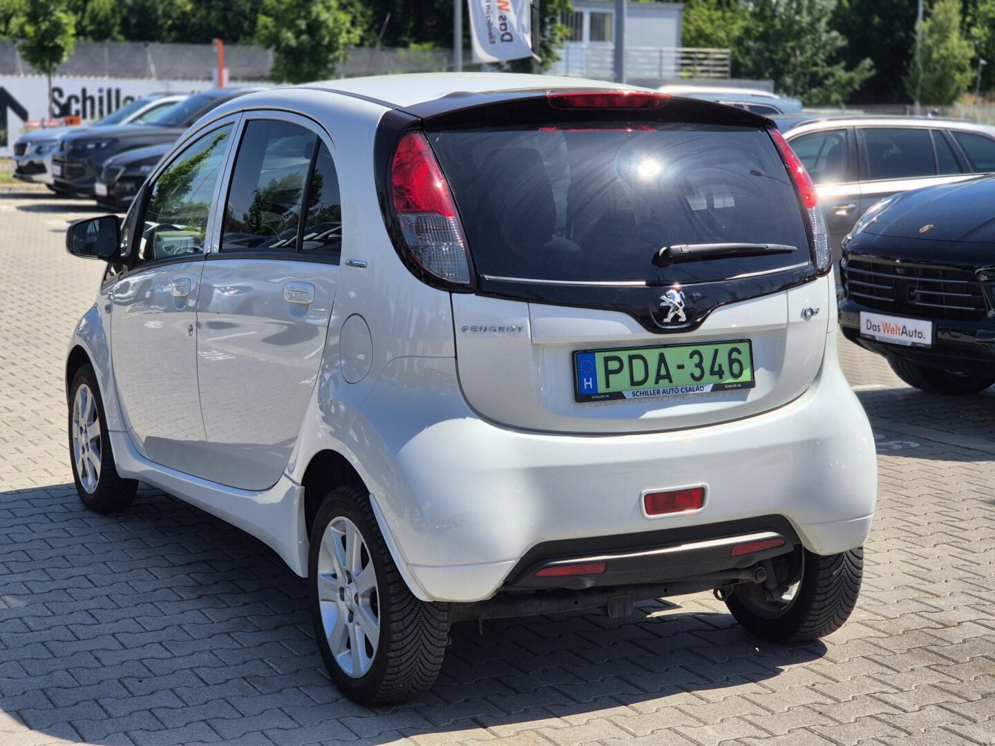 Peugeot iOn