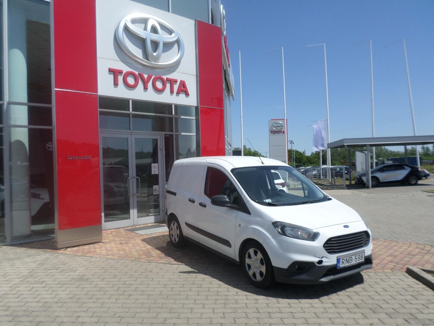 Ford Transit Courier