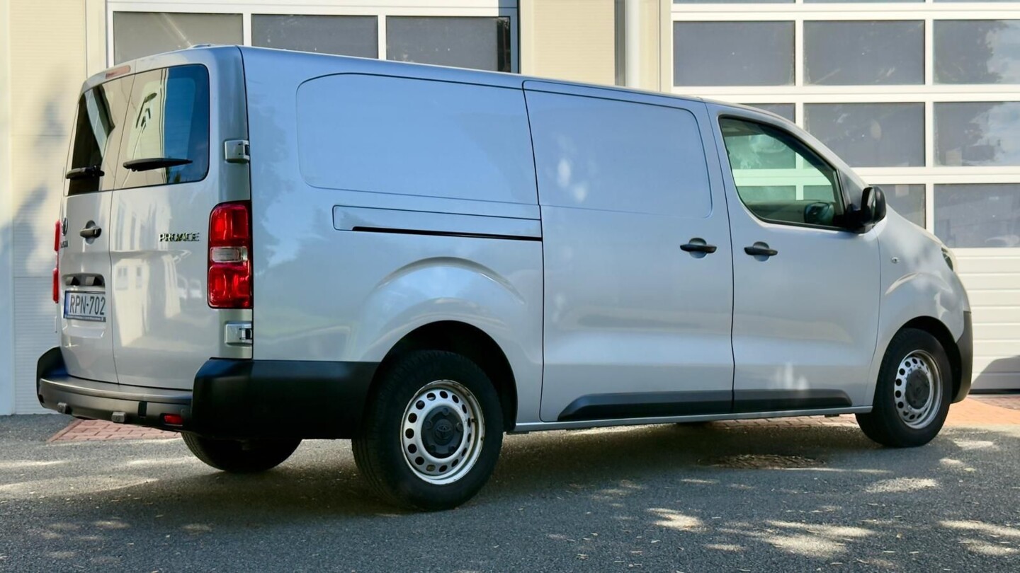 Toyota PROACE