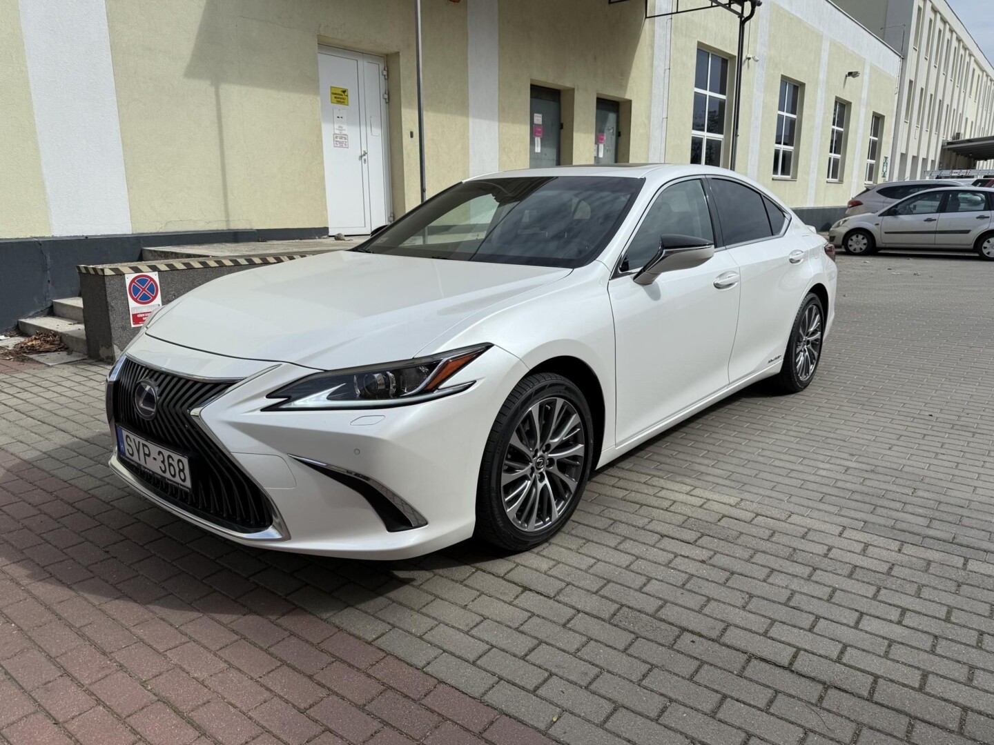 Lexus ES