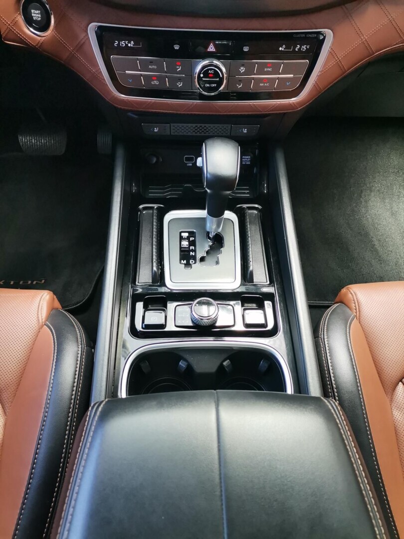 SsangYong REXTON