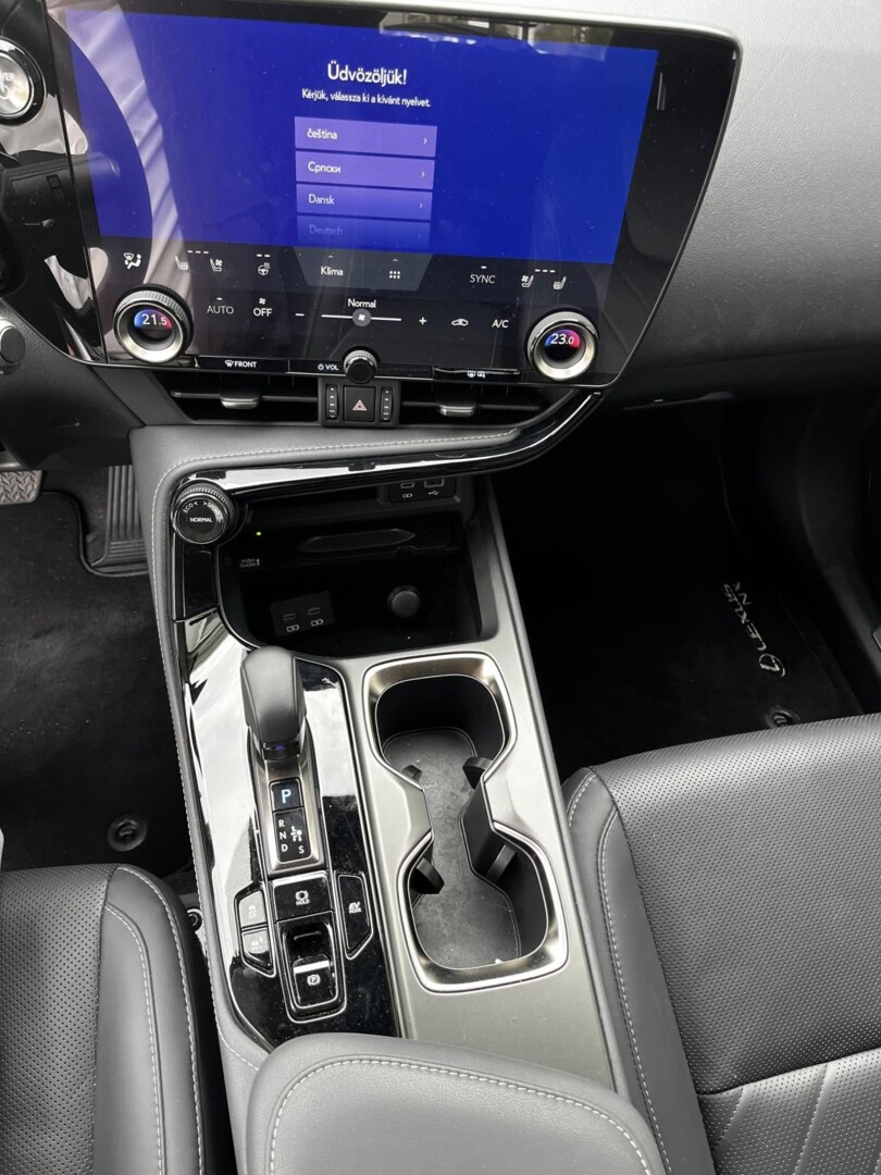 Lexus NX