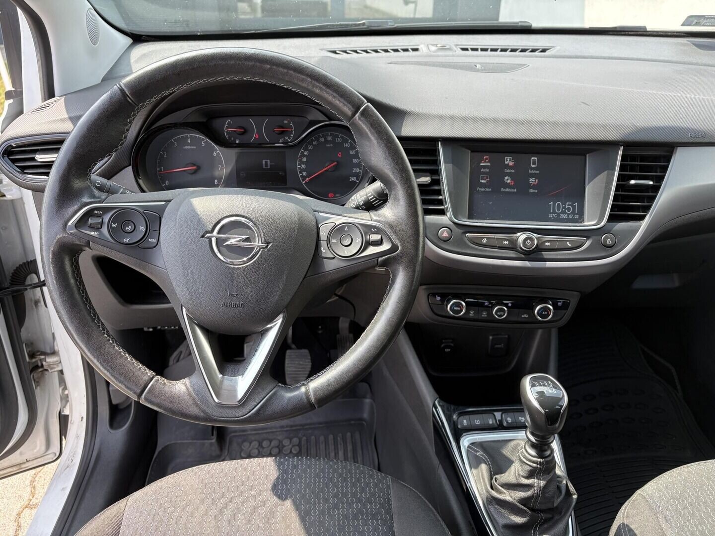 Opel Crossland X