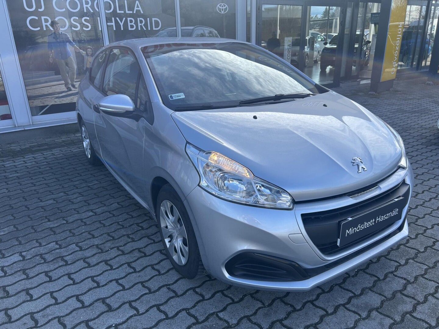 Peugeot 208