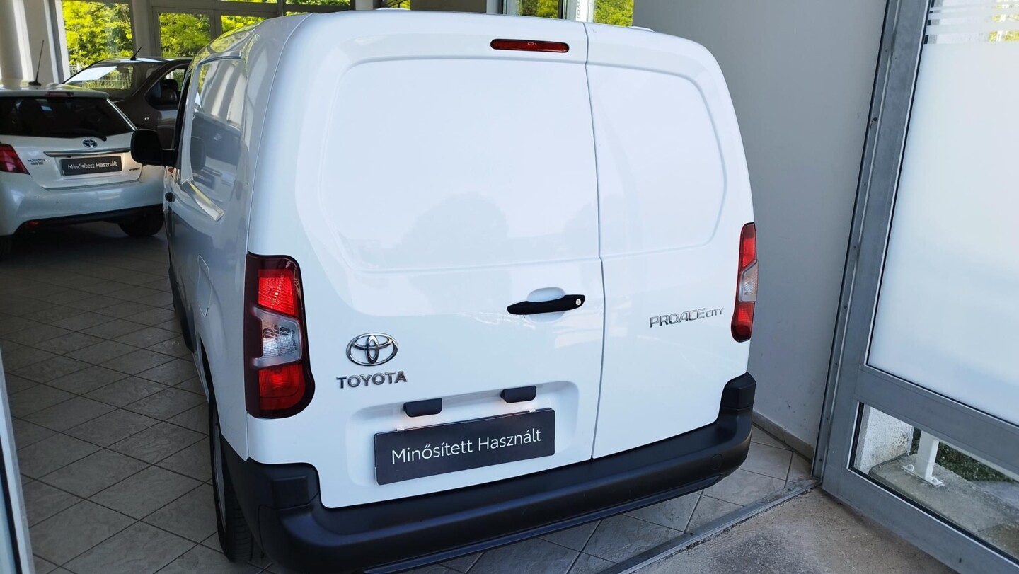 Toyota PROACE