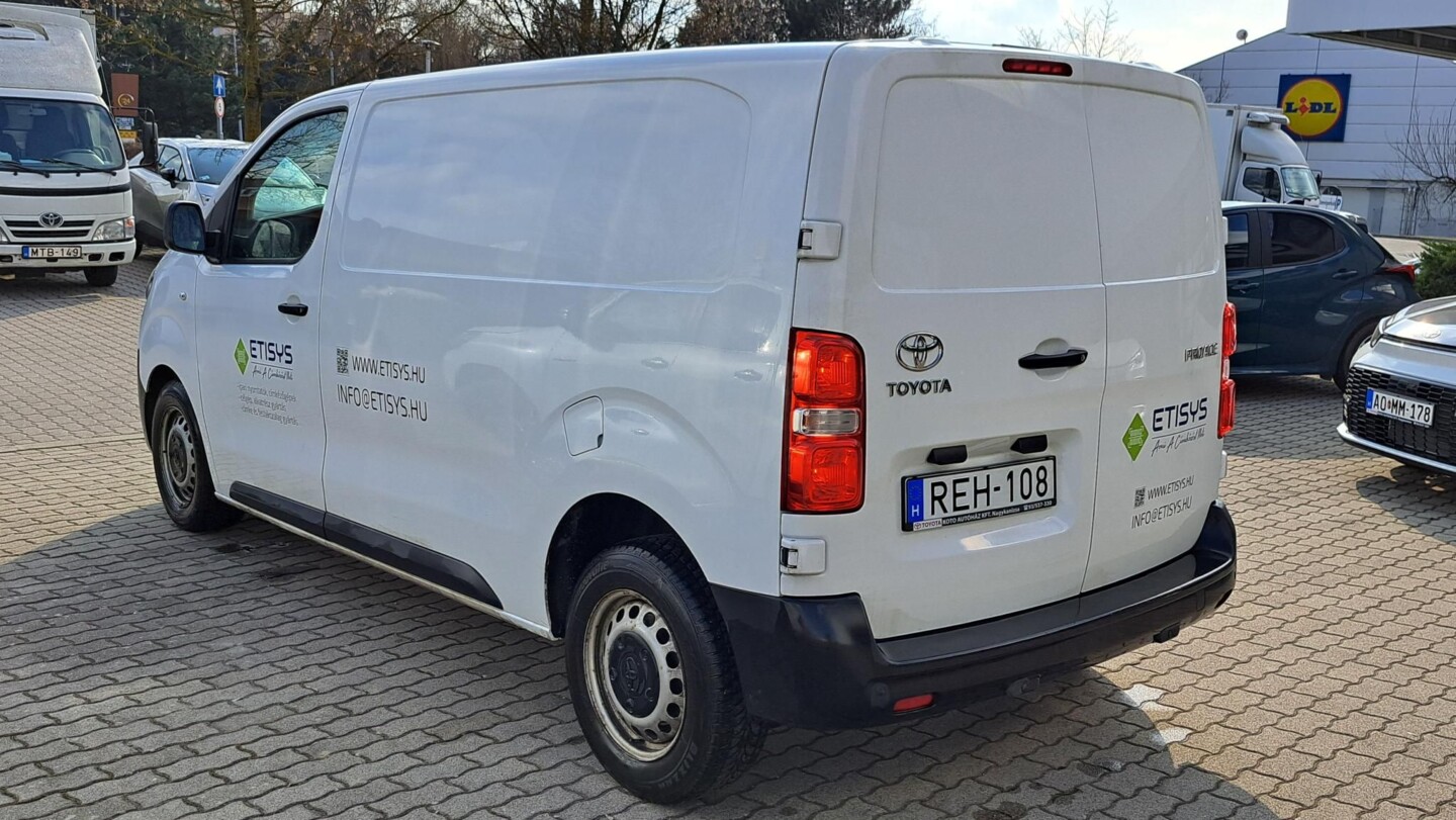 Toyota PROACE