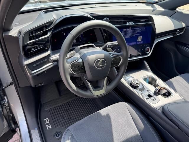 Lexus RZ
