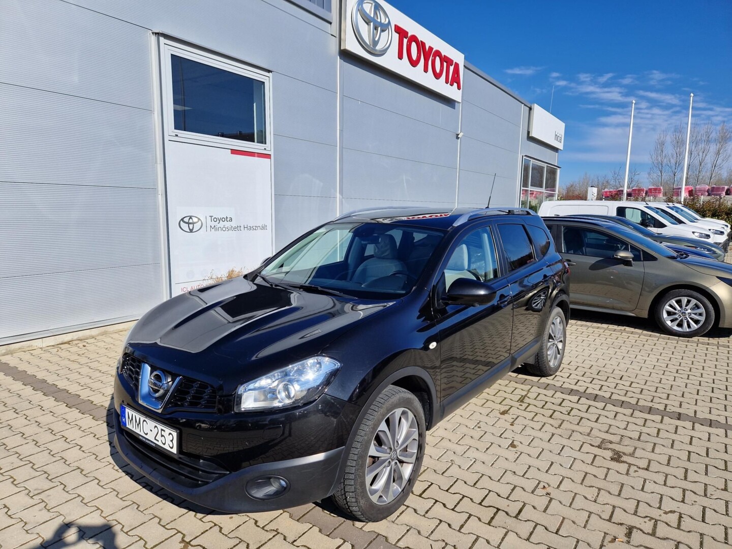 Nissan Qashqai+2