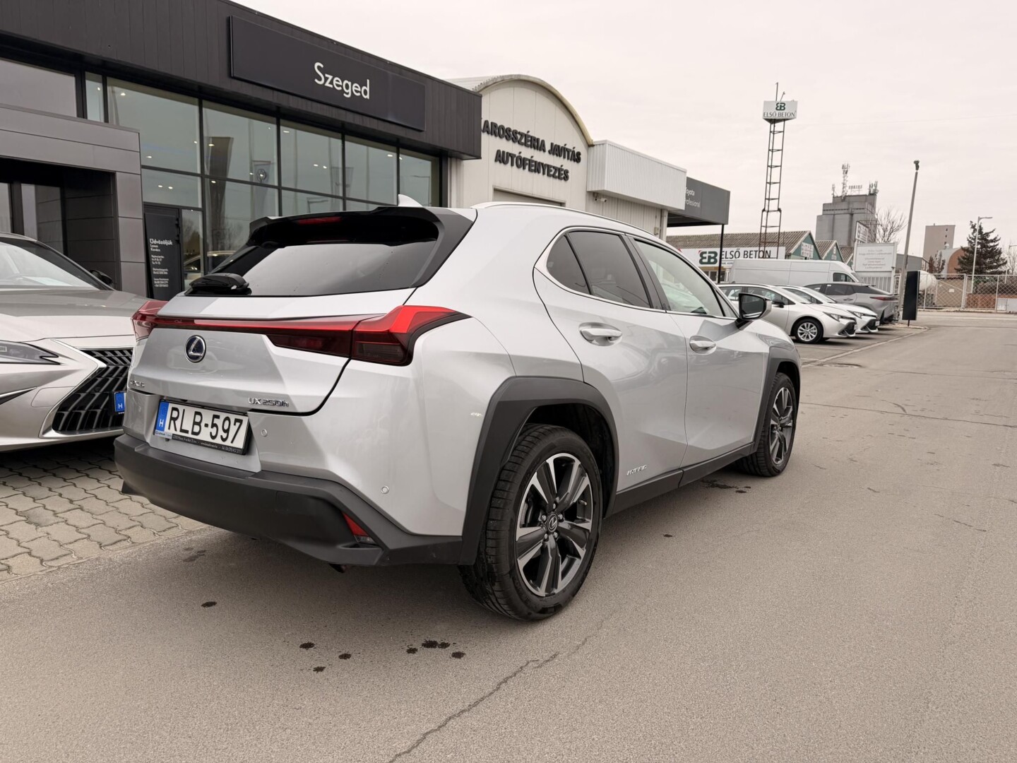 Lexus UX