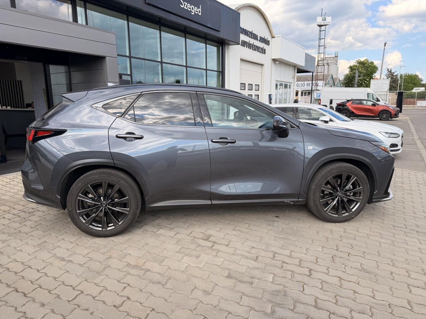 Lexus NX