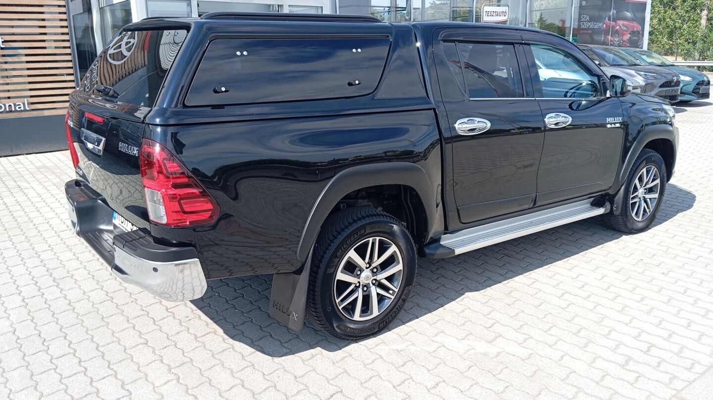 Toyota Hilux