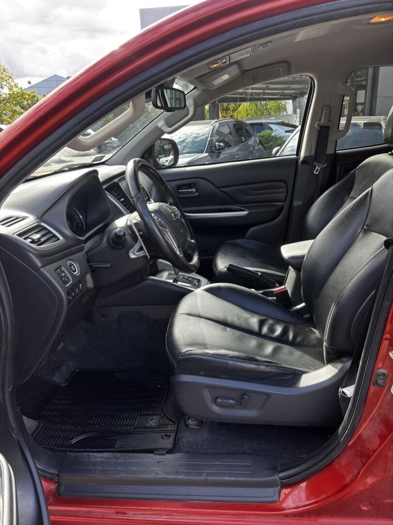 Mitsubishi L200