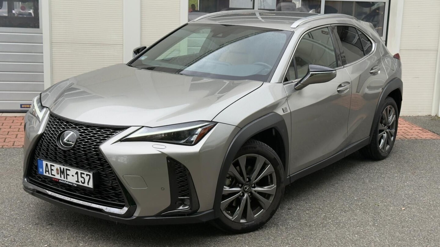 Lexus UX