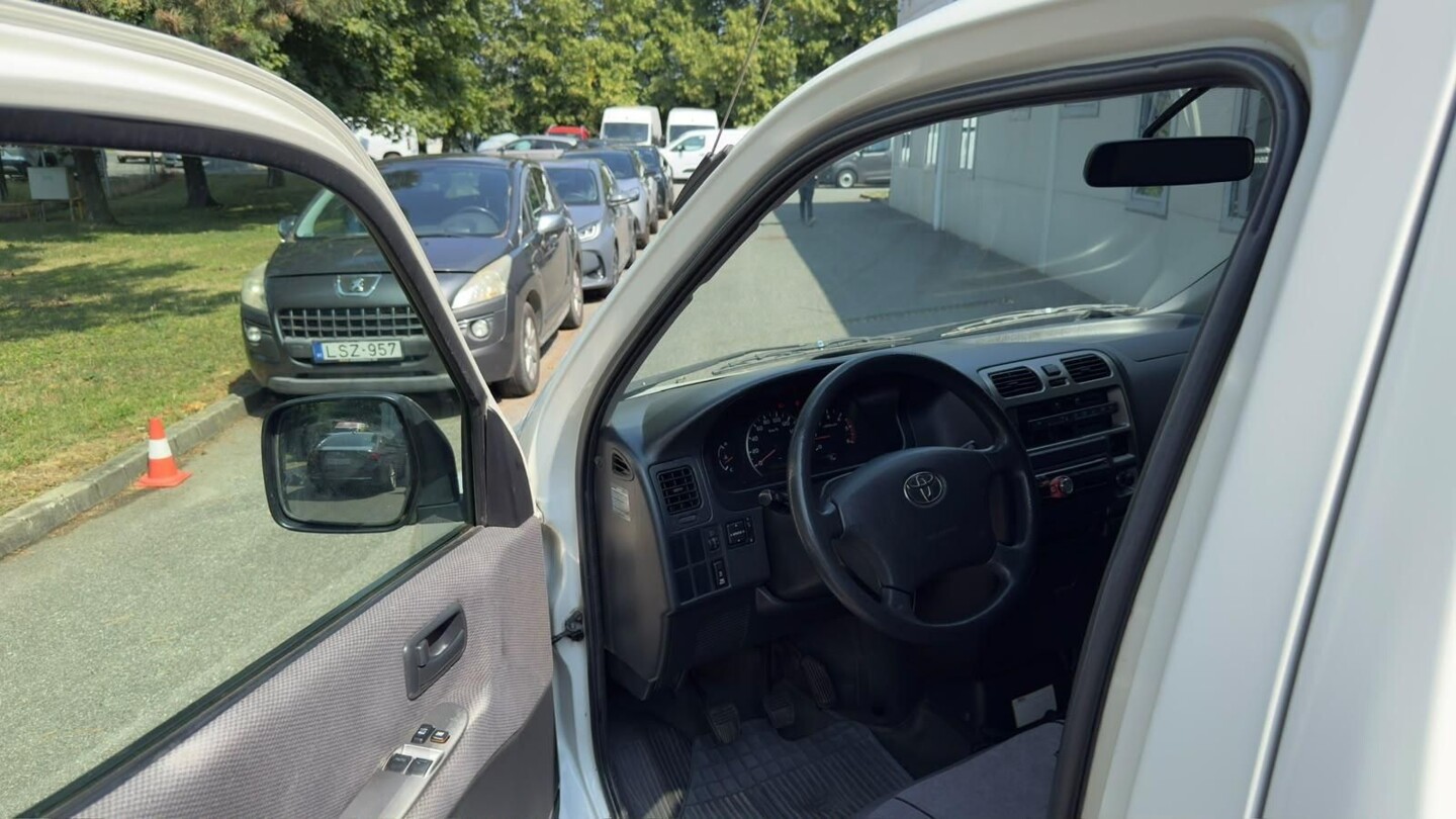 Toyota Hiace