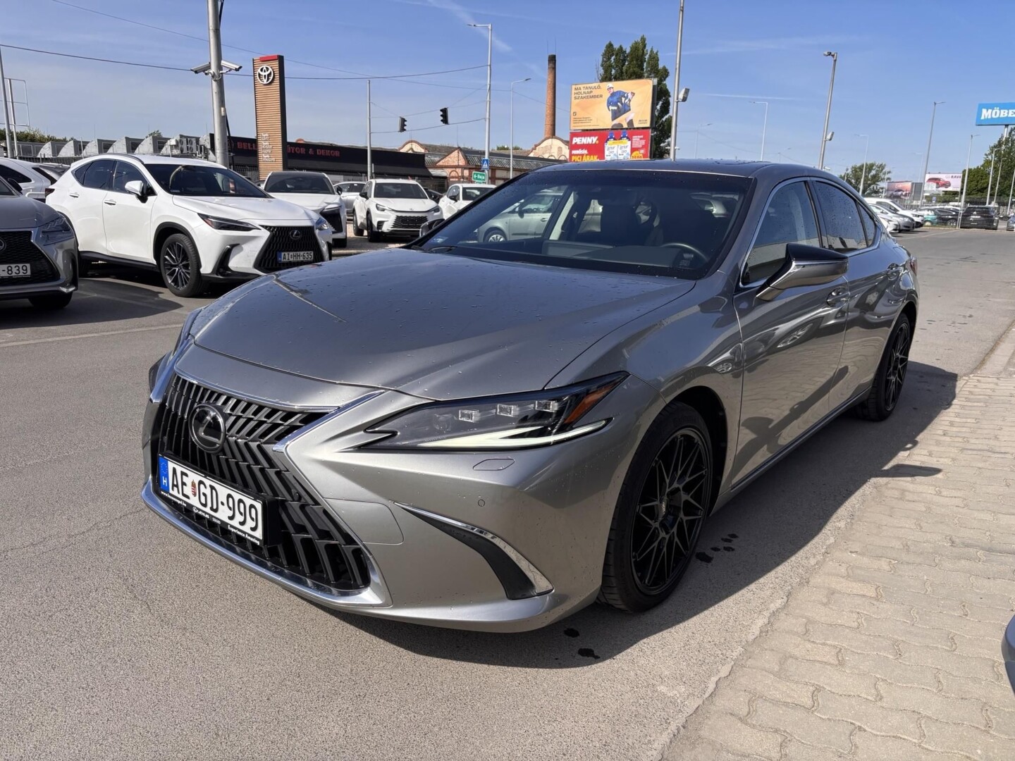 Lexus ES
