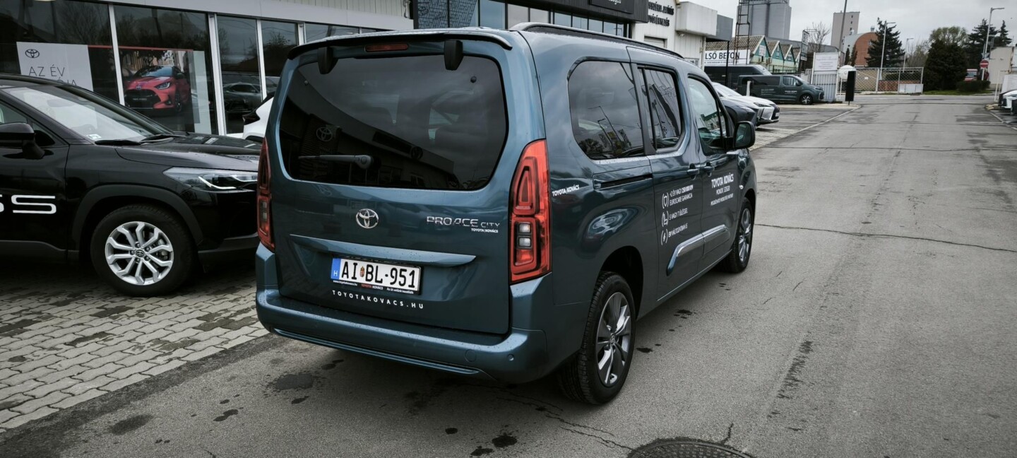 Toyota PROACE