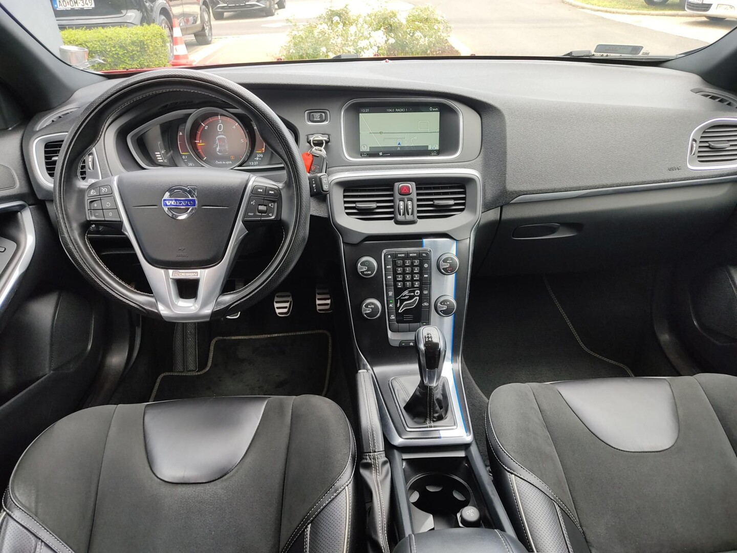 Volvo V40