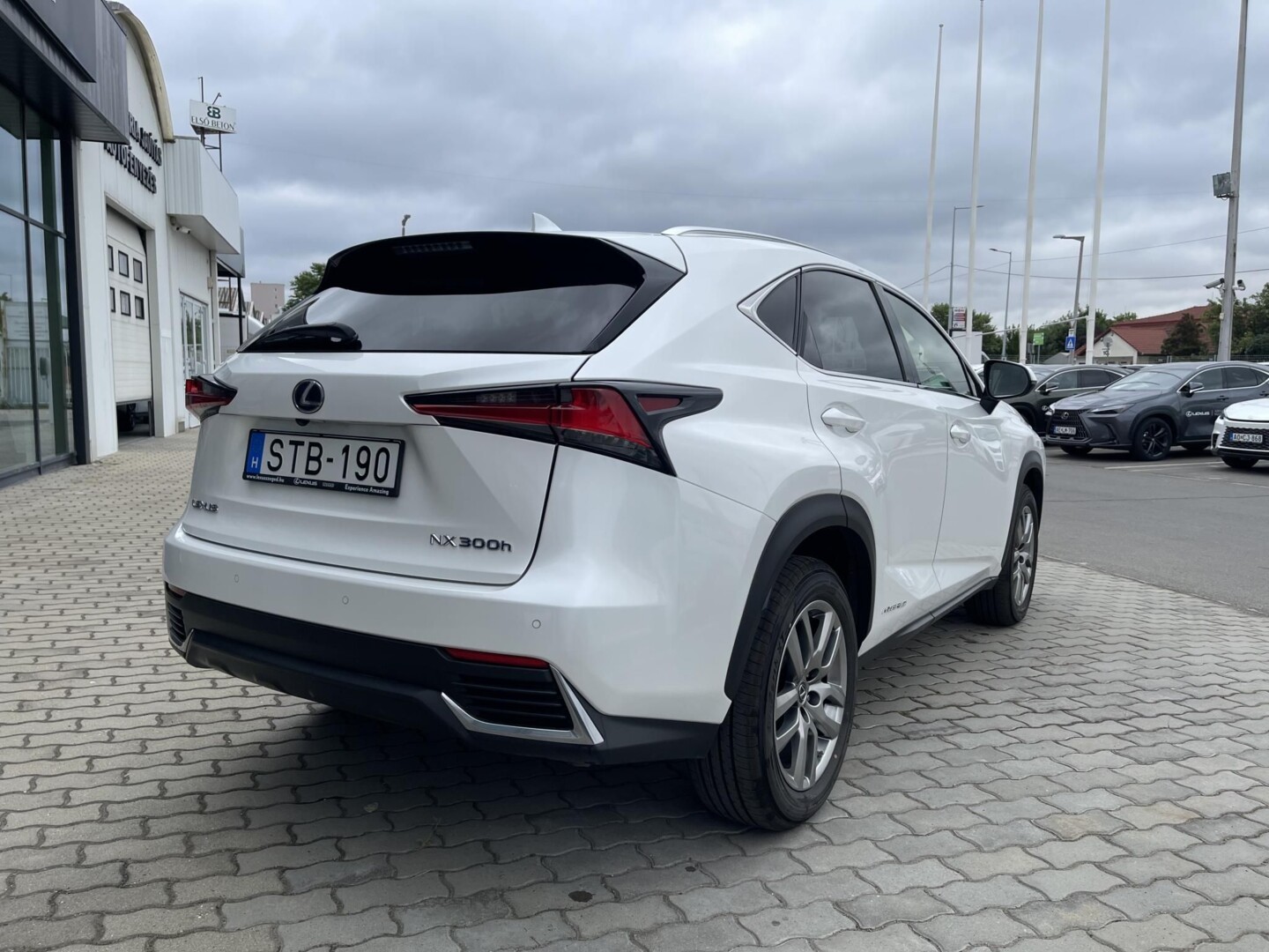 Lexus NX