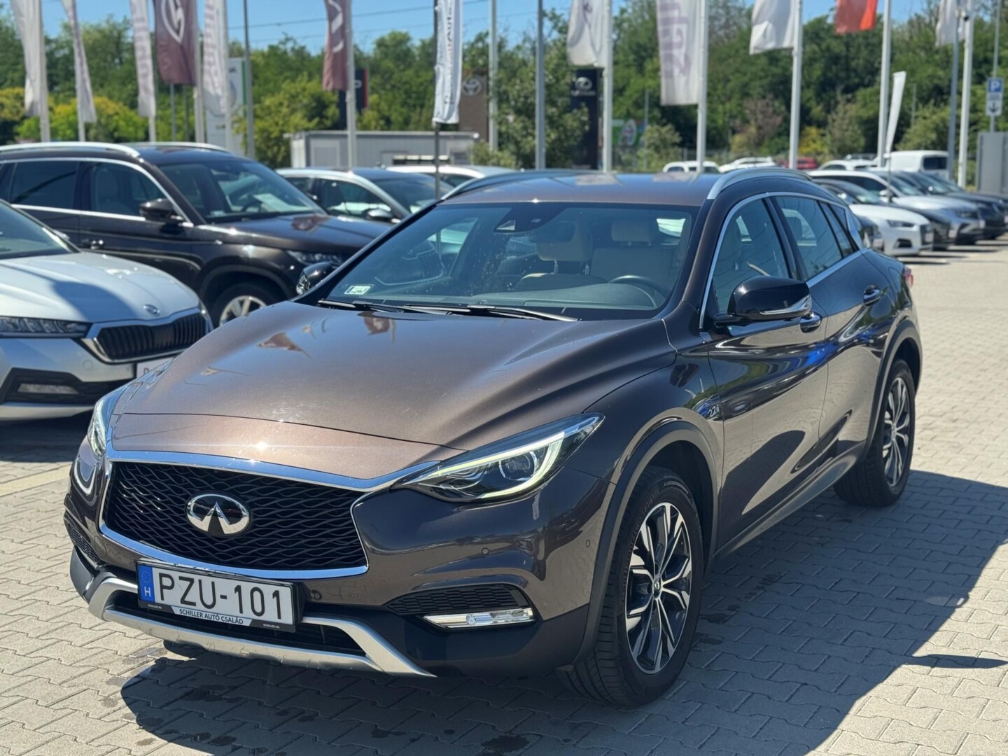 Infiniti QX30