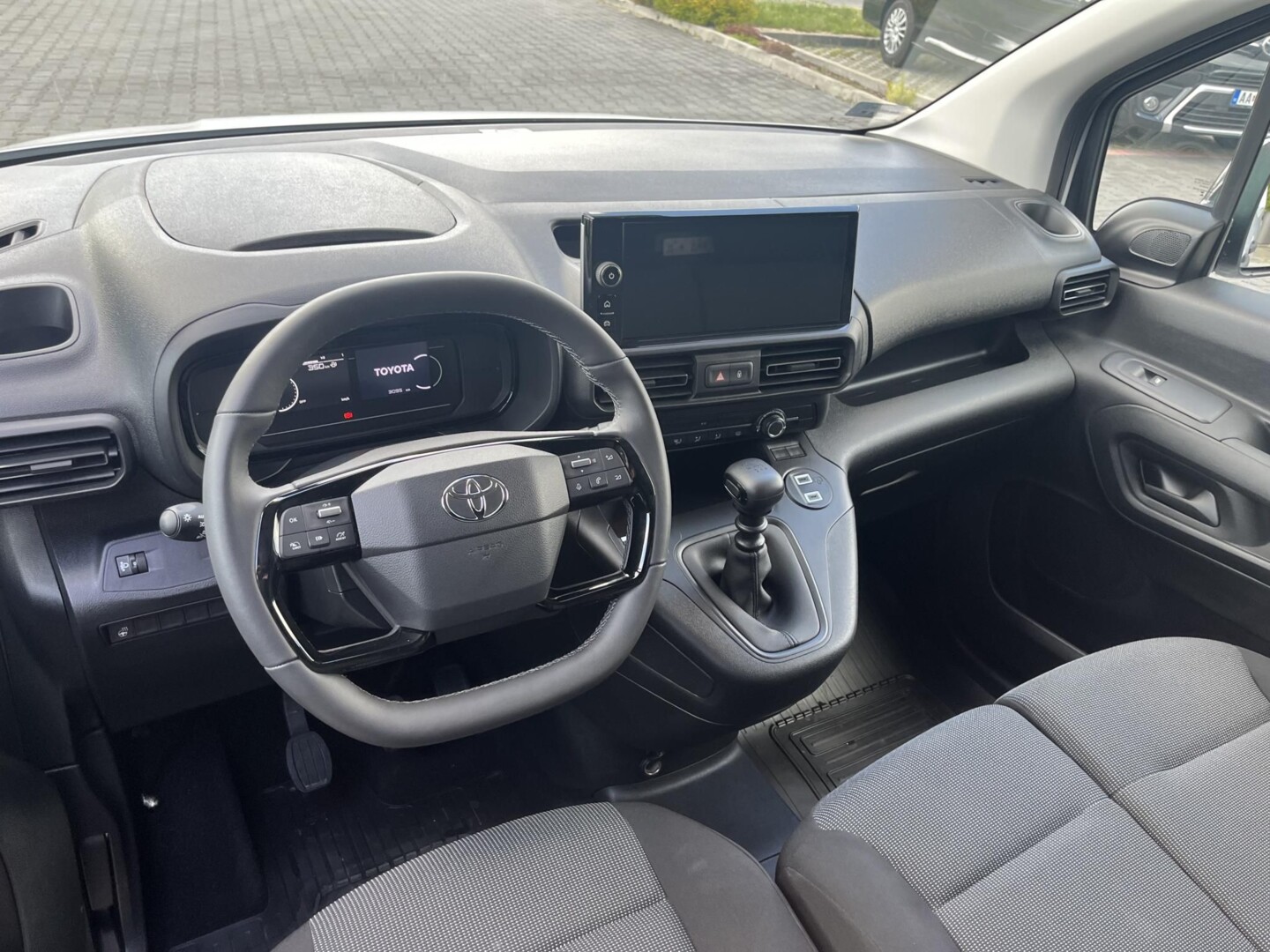 Toyota PROACE
