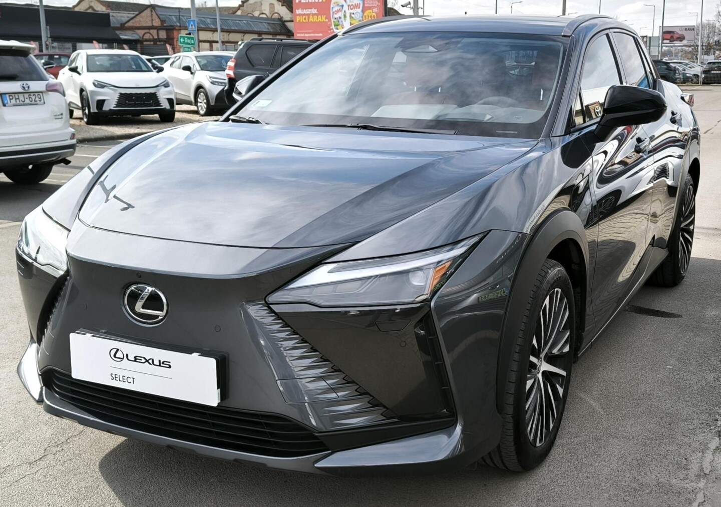 Lexus RZ
