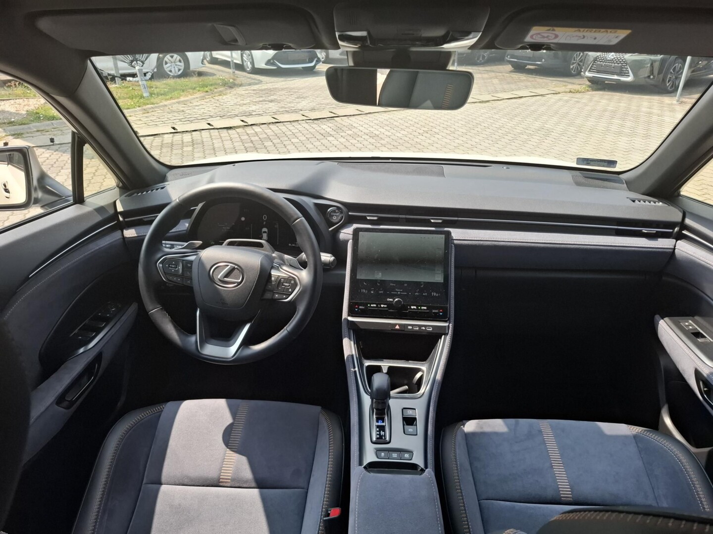 Lexus LBX