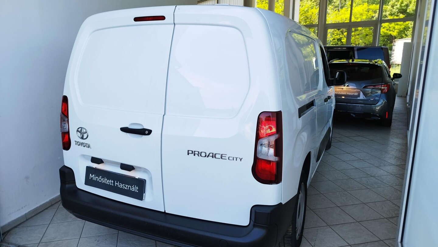 Toyota PROACE