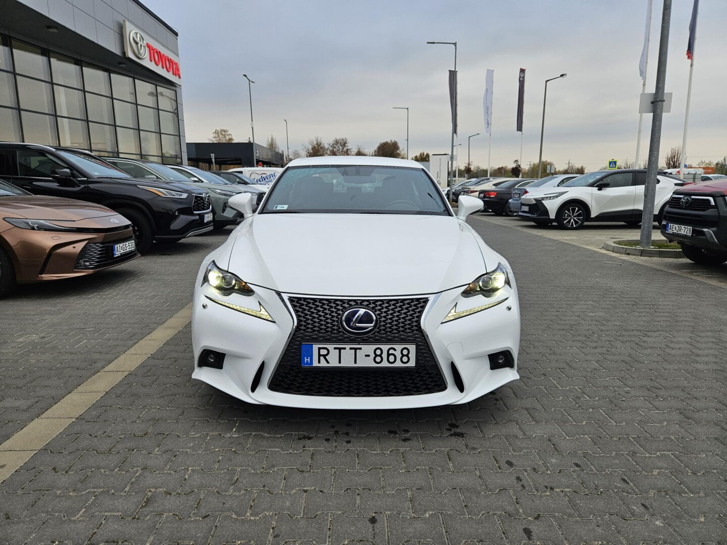 Lexus IS