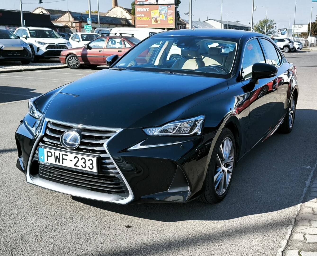 Lexus IS