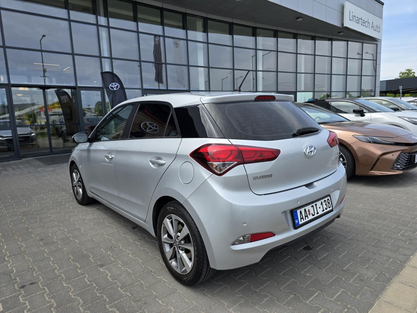 Hyundai i20