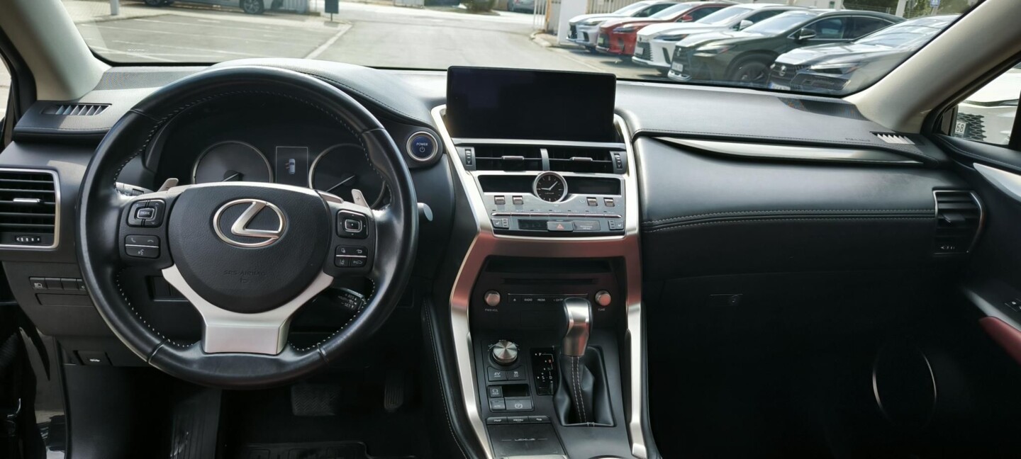 Lexus NX
