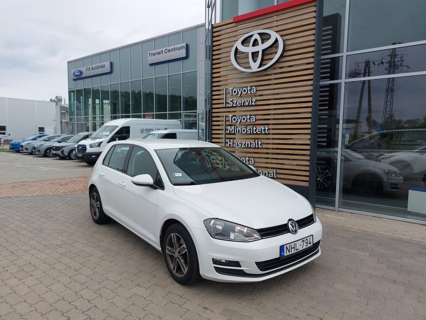Volkswagen Golf