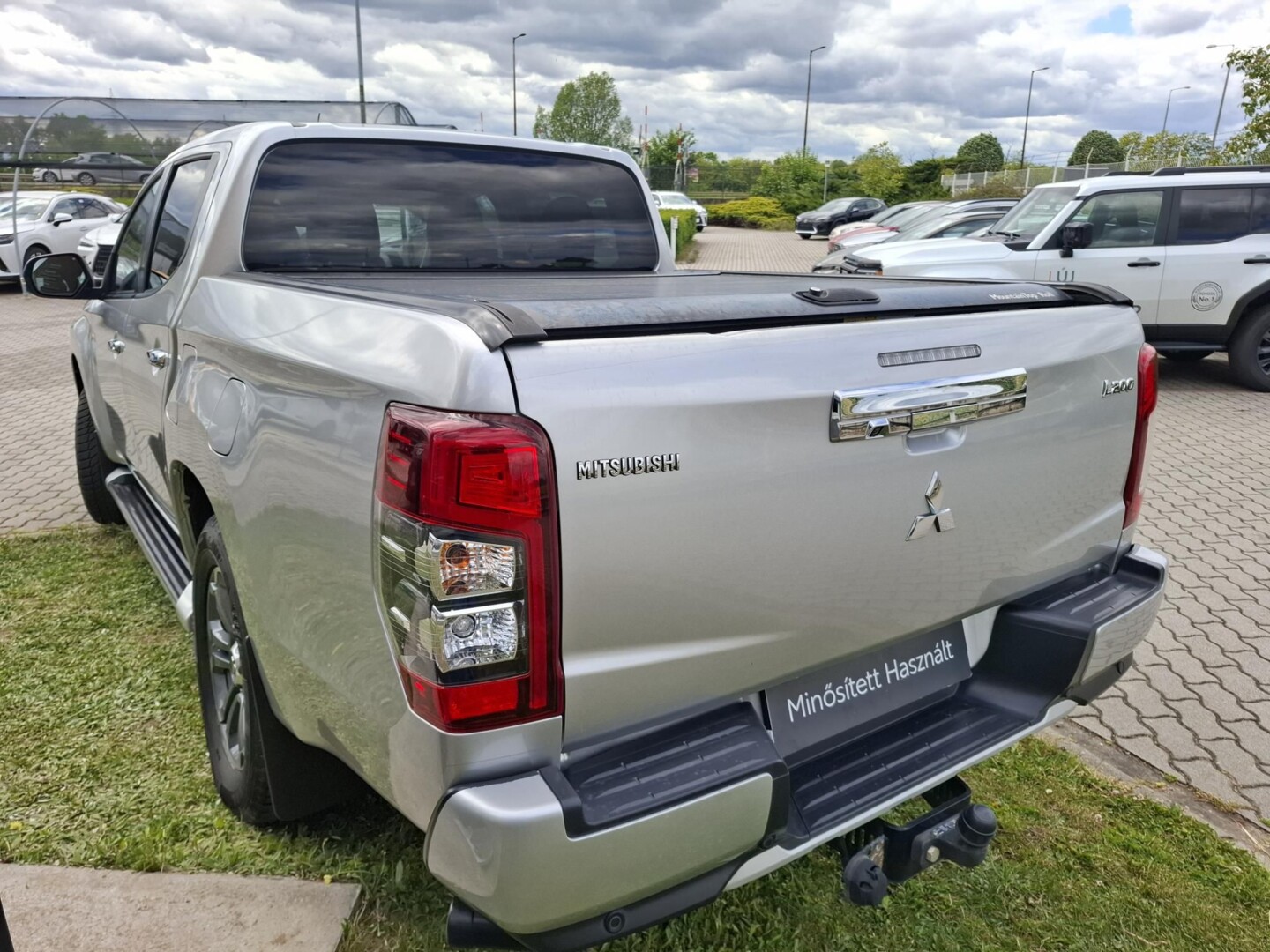 Mitsubishi L200