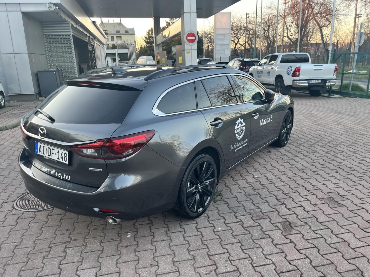 Mazda 6