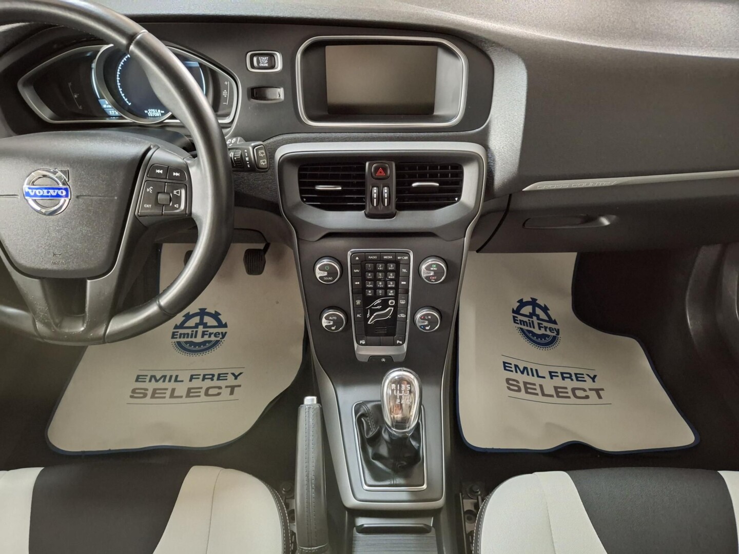 Volvo V40