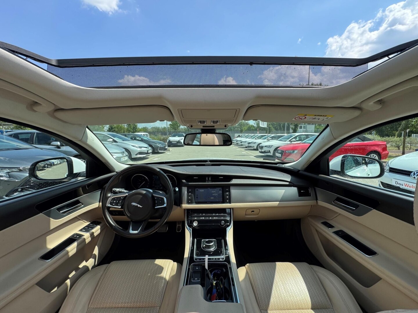 Jaguar XF